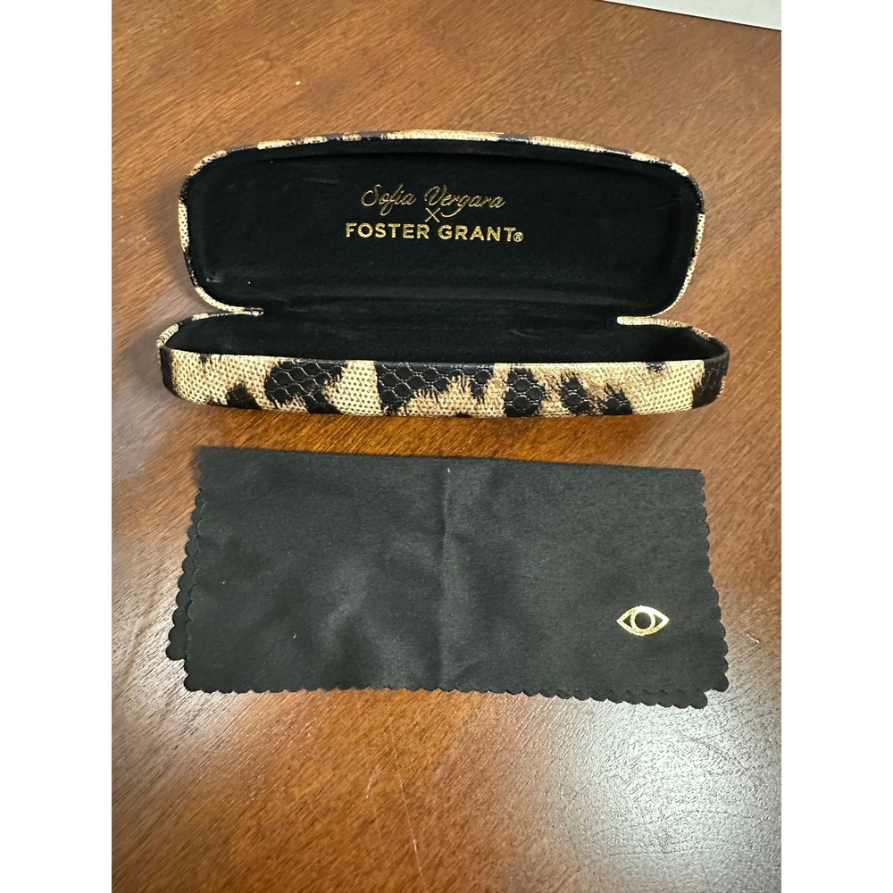 Sofia Vergara X Foster Grant Eyewear Case OS Leopard Excellent Hard Shell Cloth